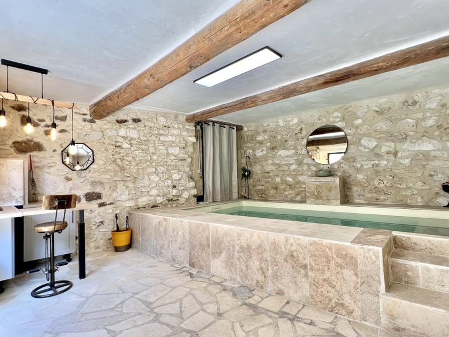 Maison à vendre - 10 pièces - 300m2 - Uzès (30700)