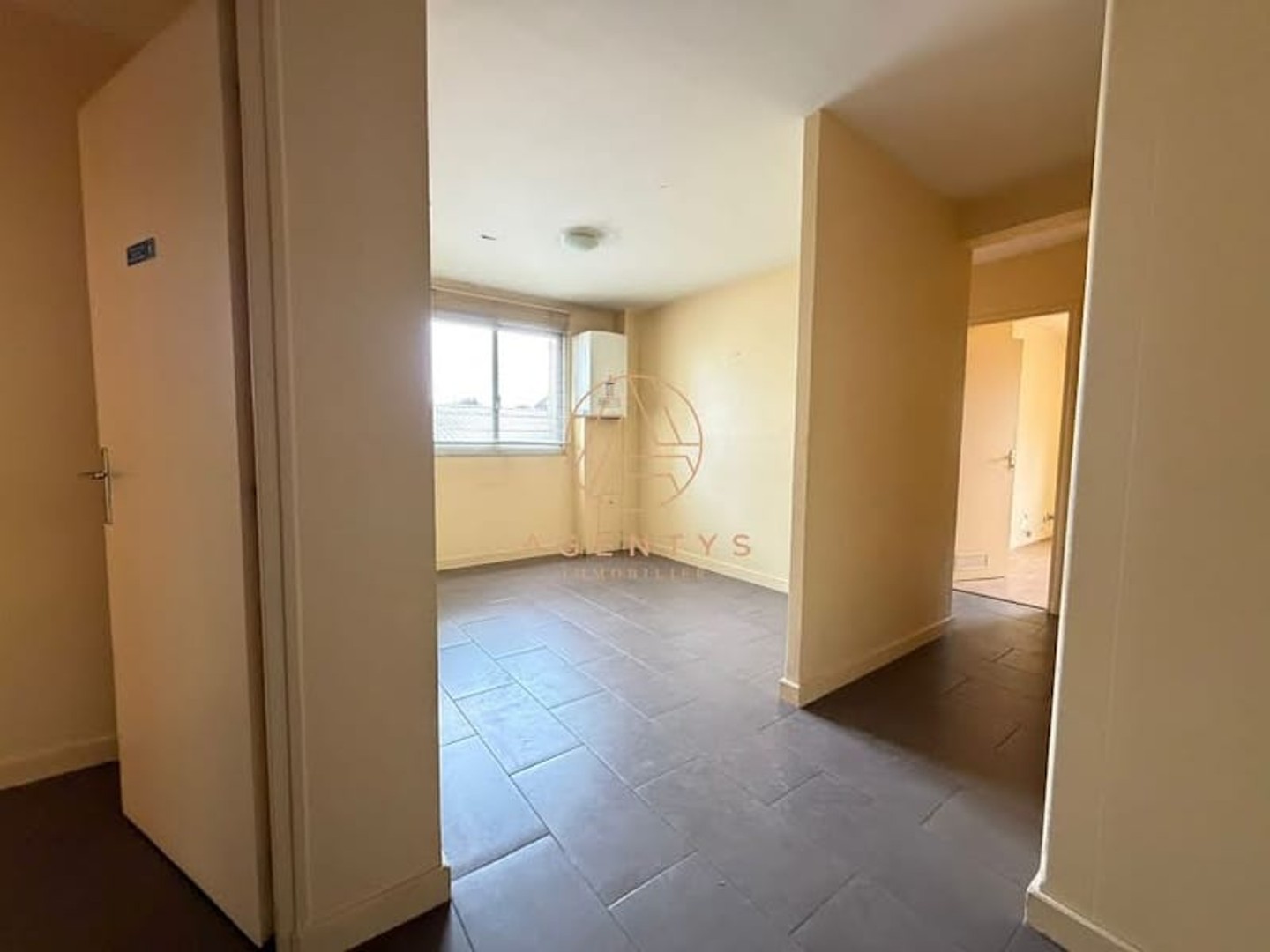 Locaux à vendre - 5 pièces - 82m2 - Champigny-Sur-Marne (94500)