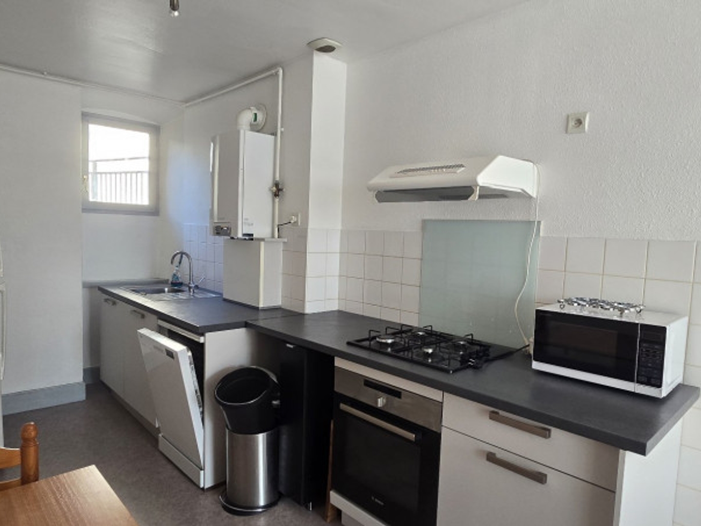 Appartement à vendre - 2 pièces - 75m2 - Bagnères-De-Luchon (31110)