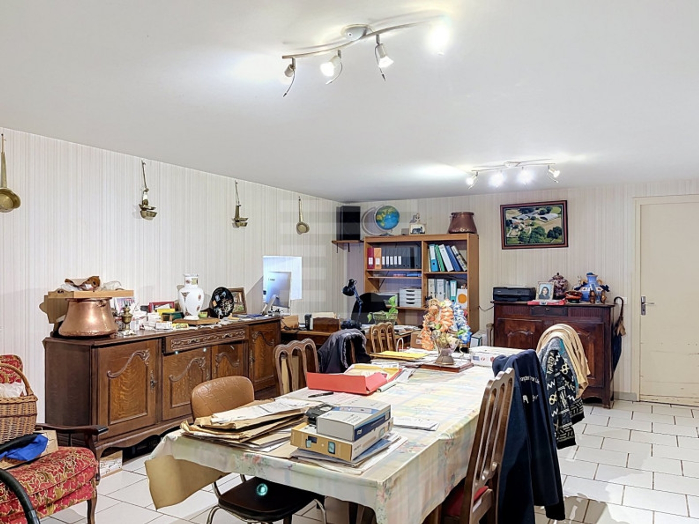 Magasin à vendre - 9 pièces - 222m2 - Saint-Cirq-Lapopie (46330)