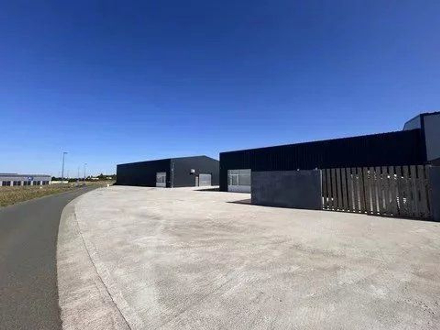 Bureaux 4 pièces 700 m²