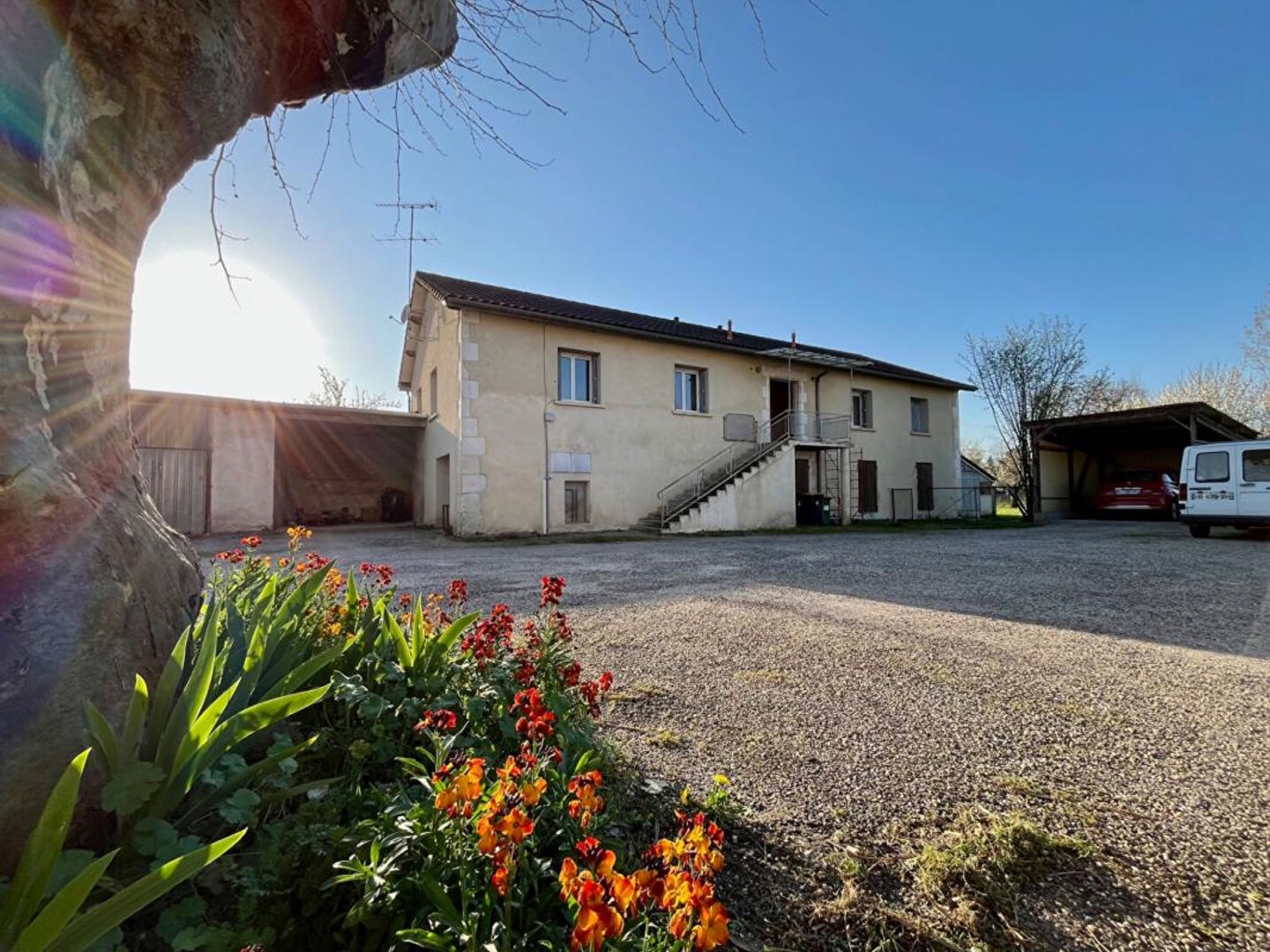 Immeuble 160 m² - 2 appartements - Proche Agen