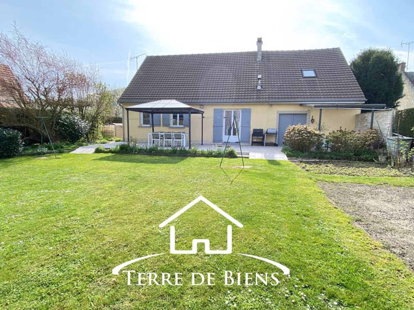 NOUVEAUTÉ Pavillon rénové avec vie de plain-pied 120 m2 4 chambres - garage 40M2 et dépendance