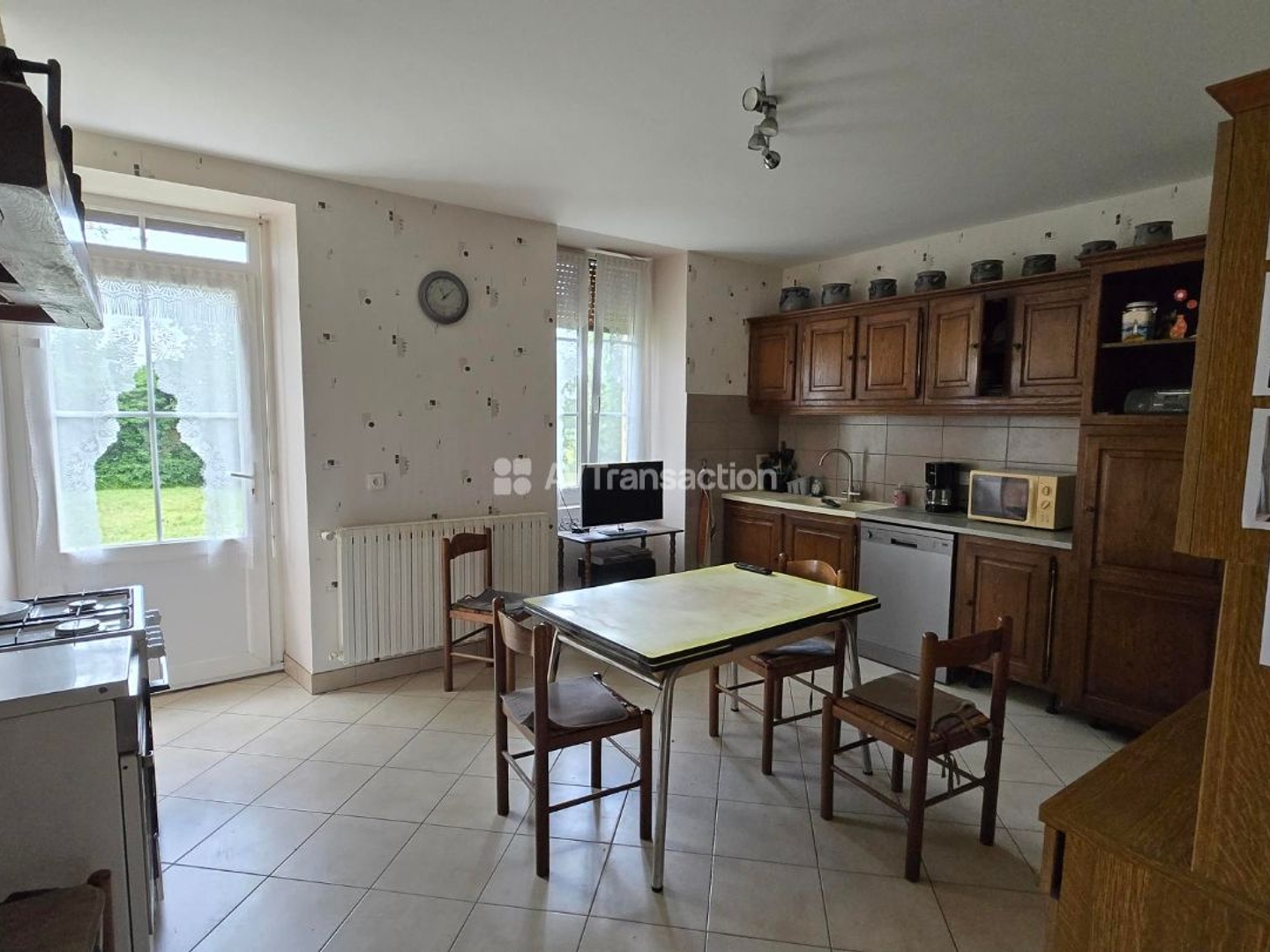 Maison à vendre - 6 pièces - 226m2 - Saint Broing (70100)