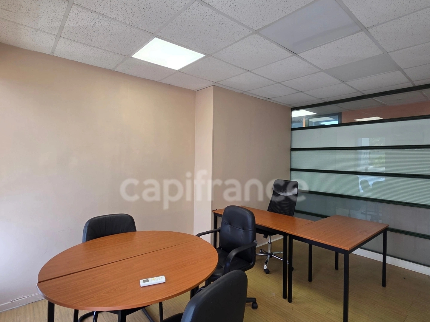 Magasin à vendre - 1 pièce - Baie-Mahault (97122)