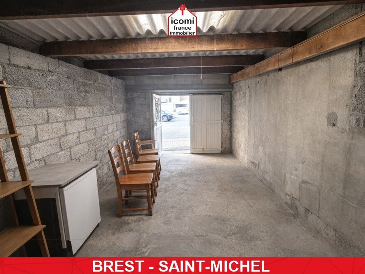 FINISTERE - Brest (29200) - A VENDRE - GARAGE - 7 RUE JULES GUESDE - IDEALEMENT SITUEE - SYNDIC BENEVOL - RARE SUR LE MARCHE