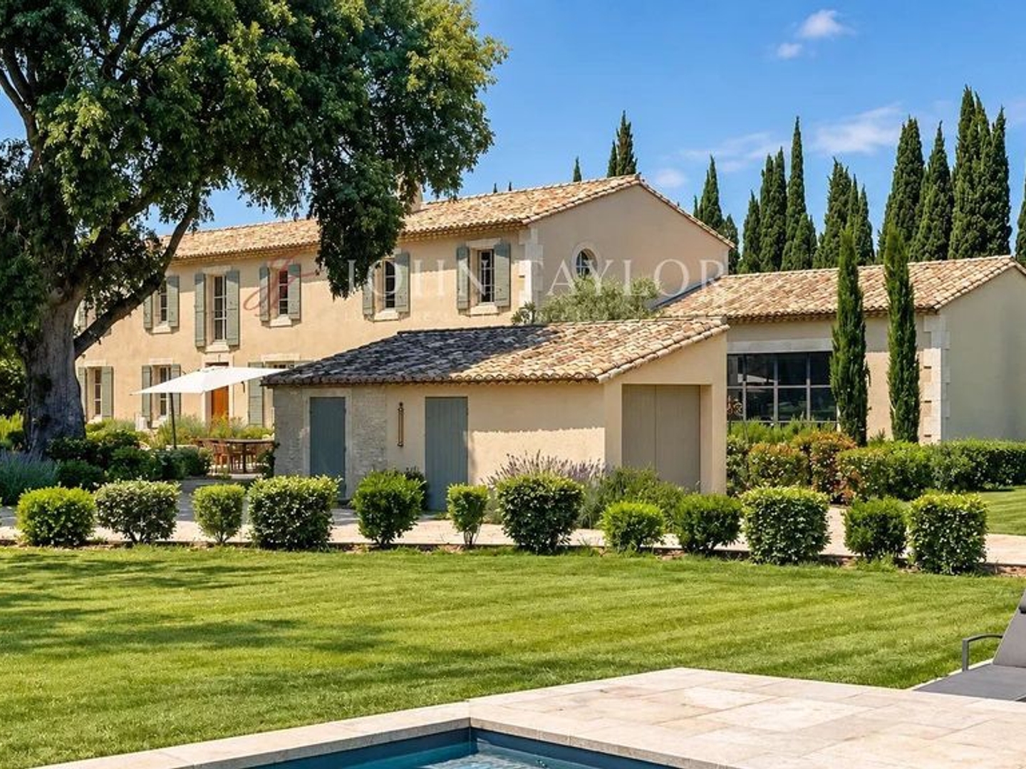 Maison à vendre - 450m2 - Saint-Rémy-De-Pro... (13210)