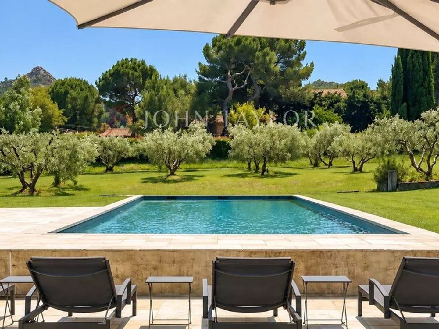 Maison à vendre - 450m2 - Saint-Rémy-De-Pro... (13210)