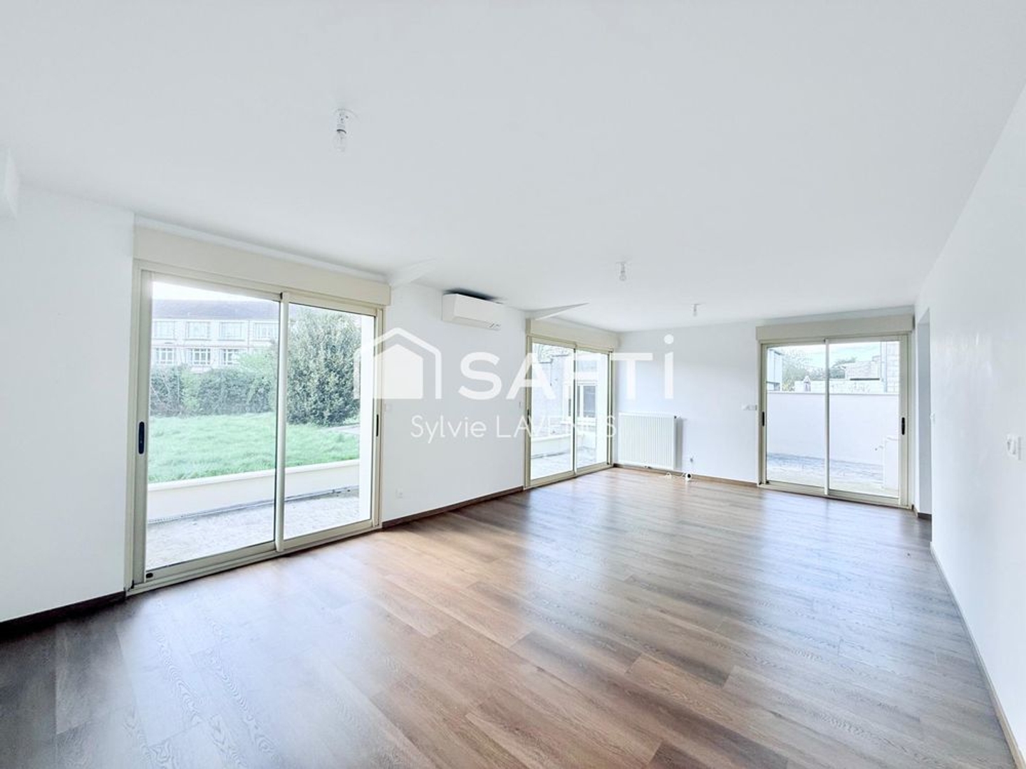 Maison à vendre - 7 pièces - 165m2 - Soissons (02200)