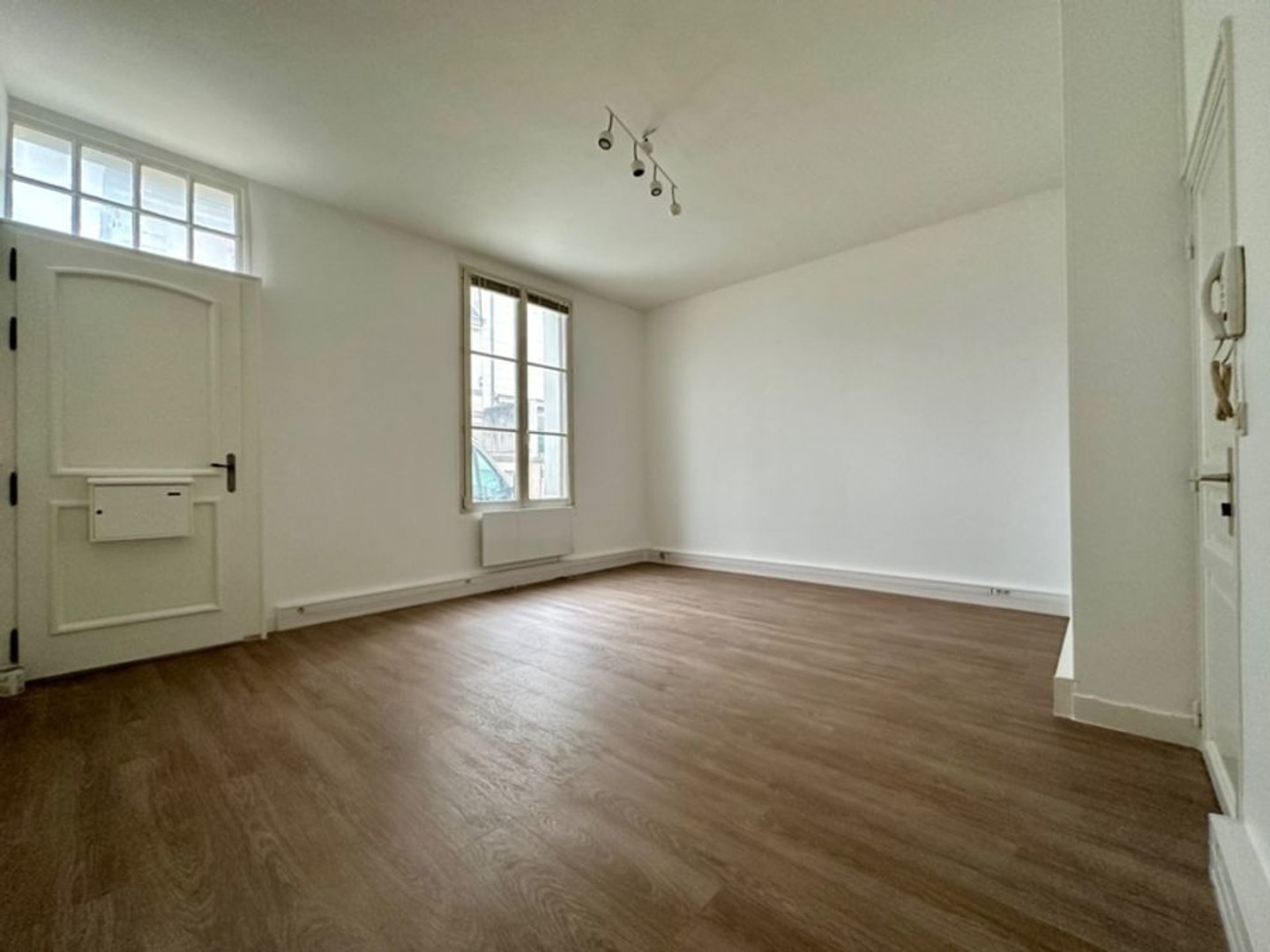 Local/bureau à vendre TOURS (37)