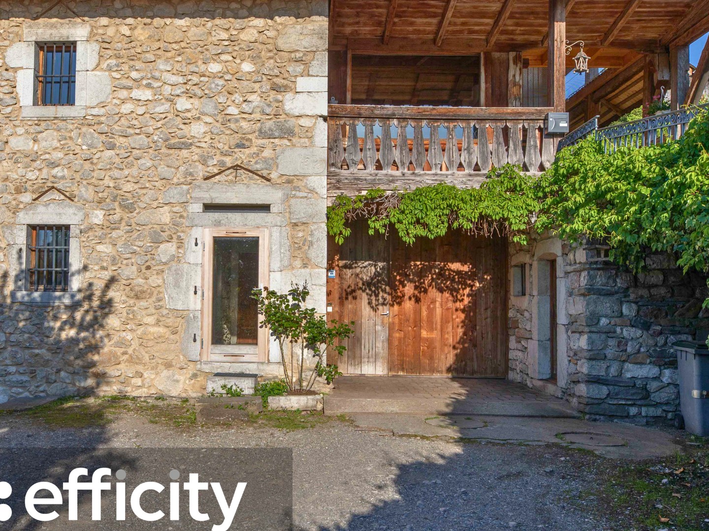 Maison 8 pièces 418 m²