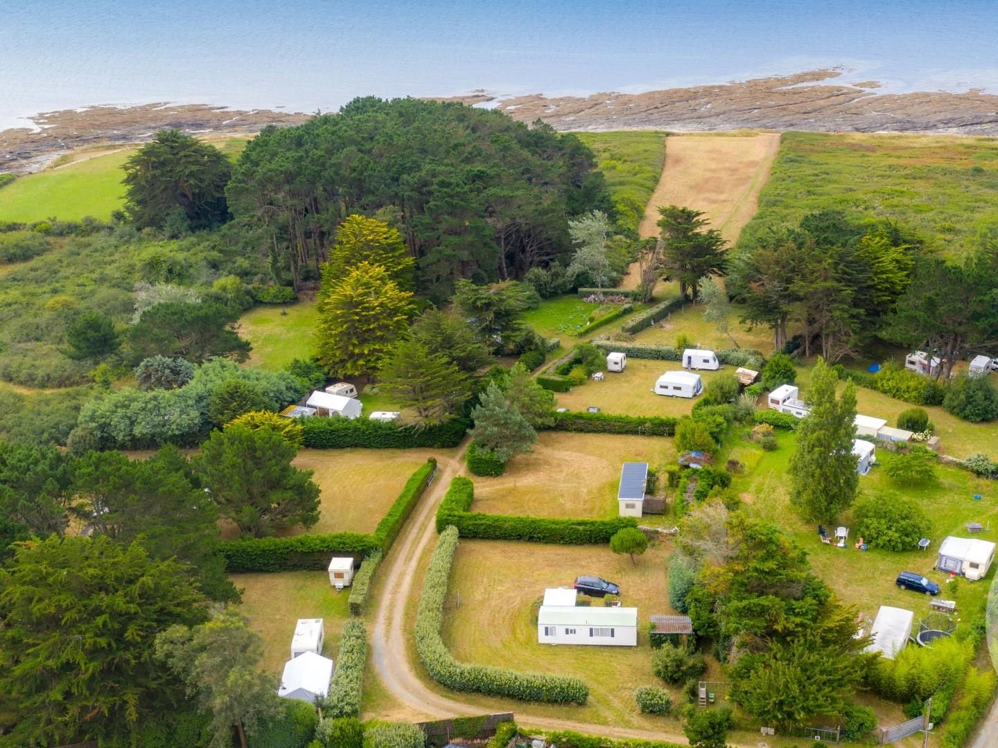 Terrain 810 m²