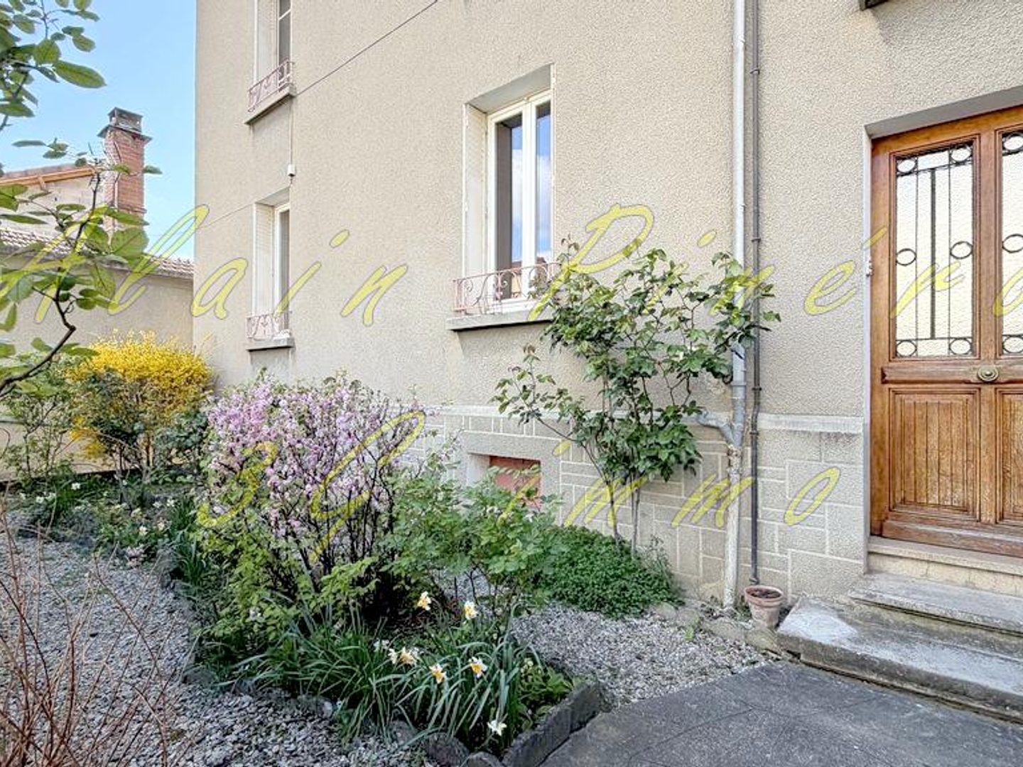 Immeuble à vendre - 16 pièces - 297m2 - Millau (12100)