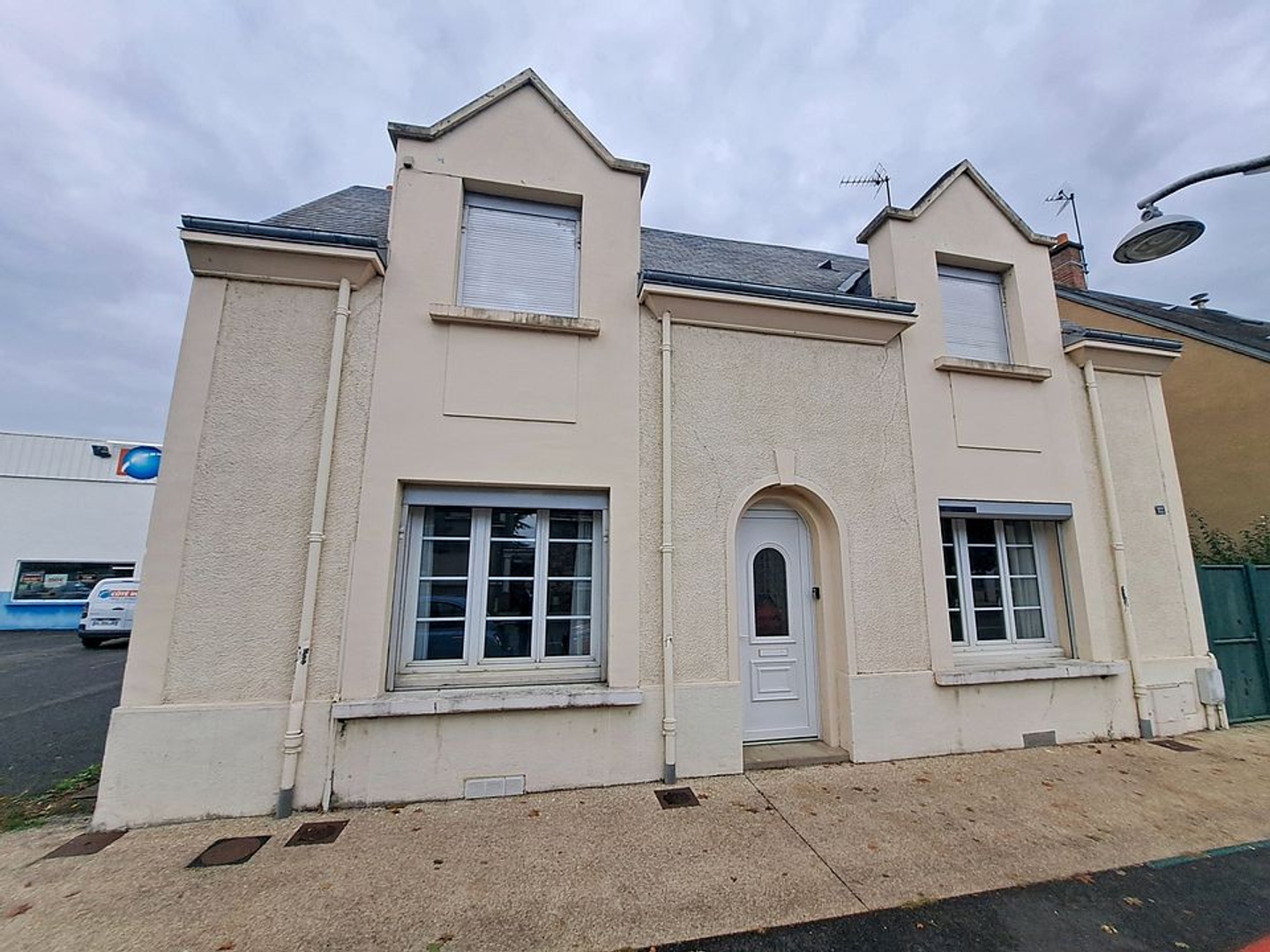 Maison à vendre - 5 pièces - 135m2 - Châtellerault (86100)