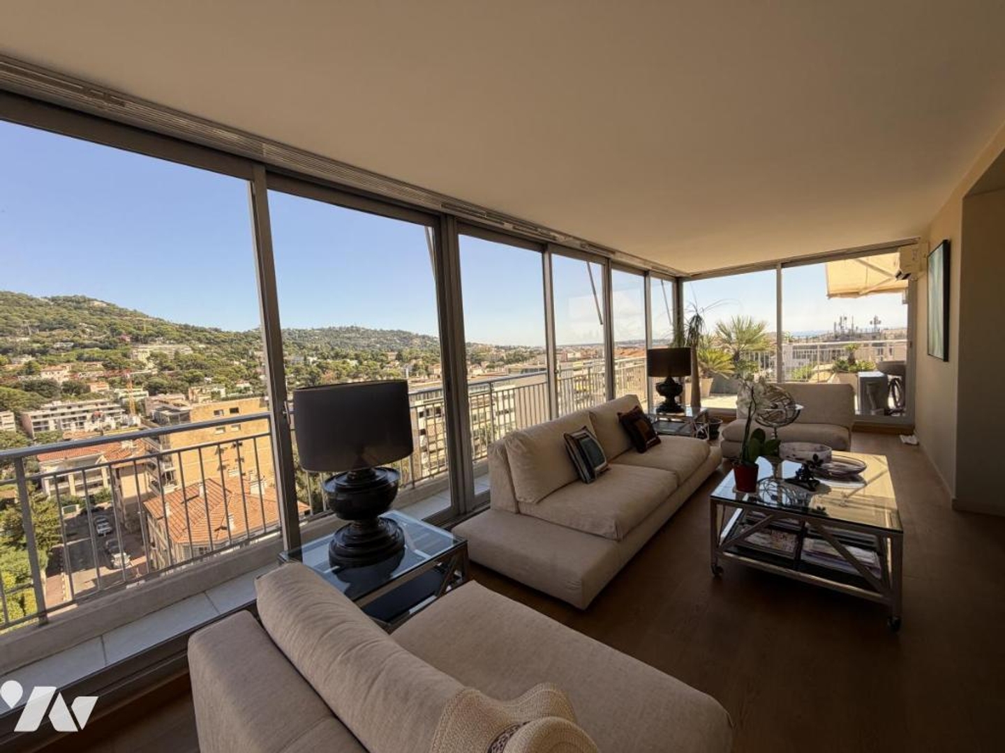 Appartement à vendre - 5 pièces - 143m2 - Le Cannet (06110)