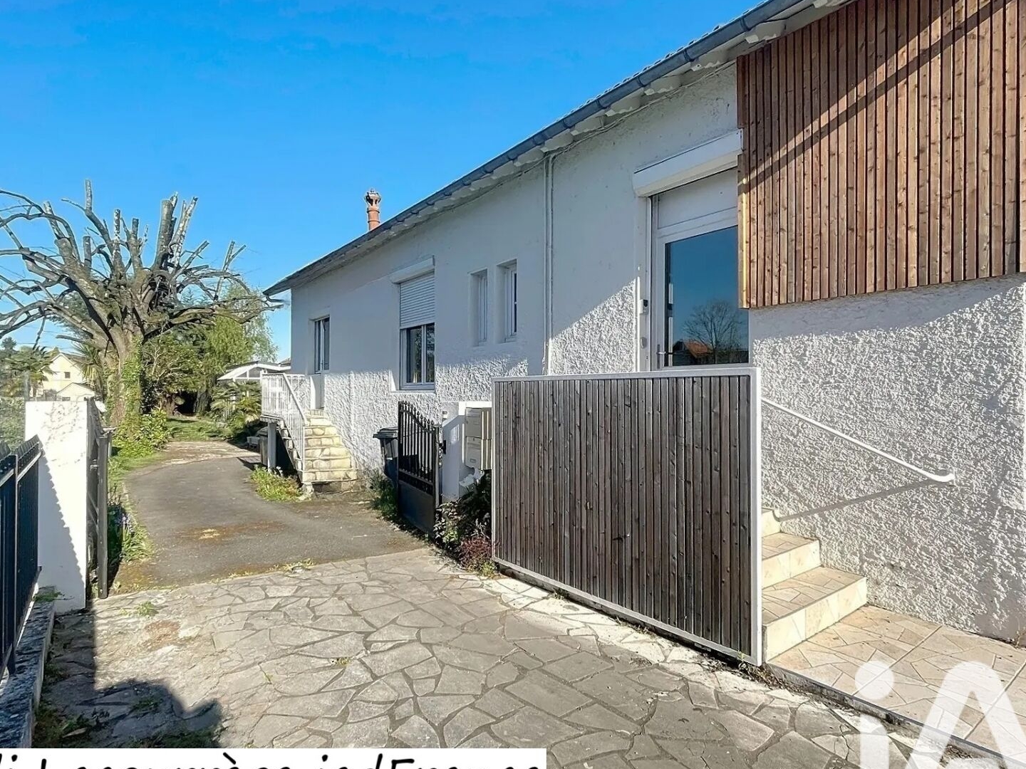 Locaux à vendre - 1 pièce - 101m2 - Lons (64140)