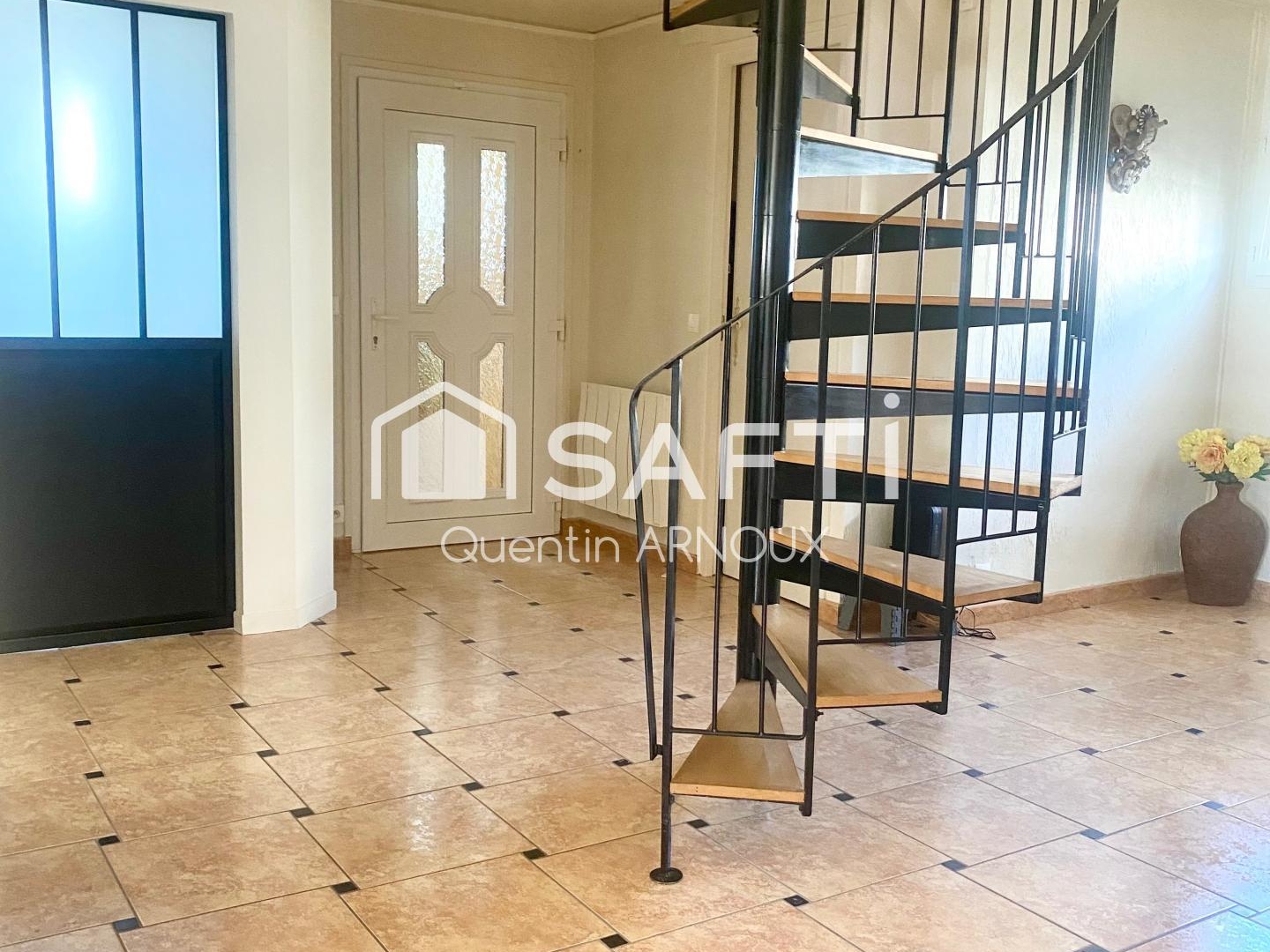 Appartement à vendre - 4 pièces - 137m2 - Crépy-En-Valois (60800)