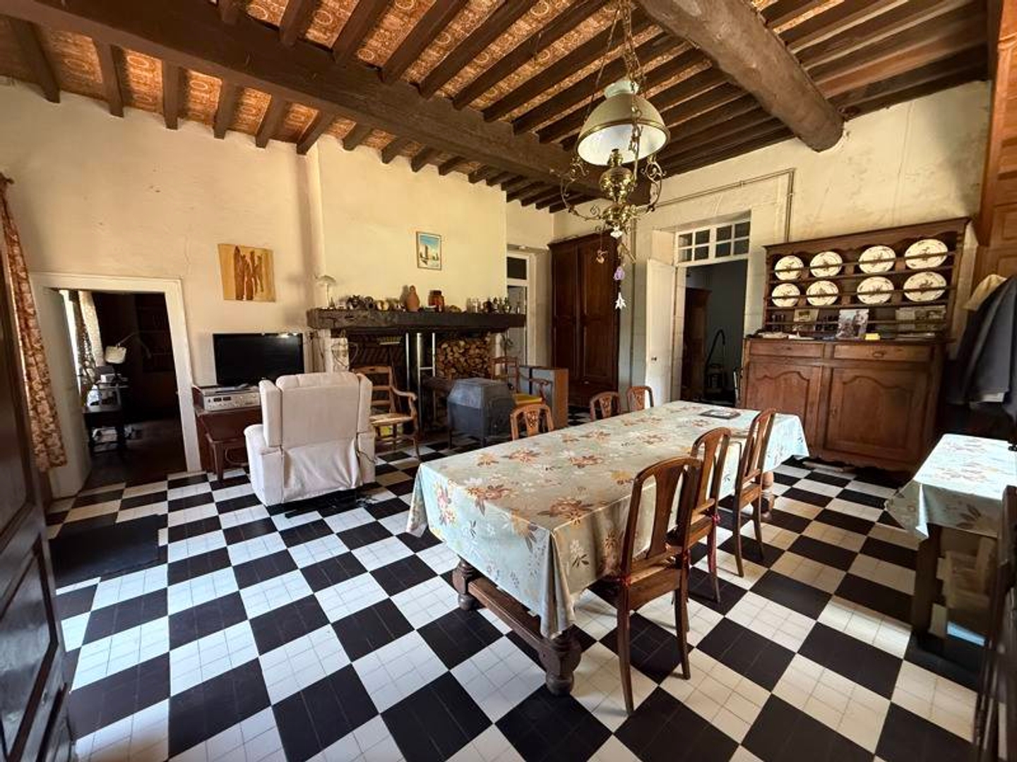 Maison à vendre - 4 pièces - 111m2 - Salon (24380)