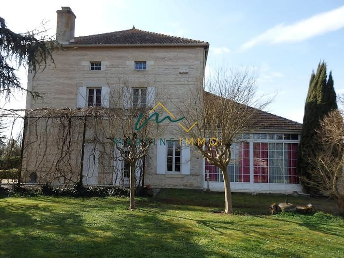 Maison 9 pièces 305 m²