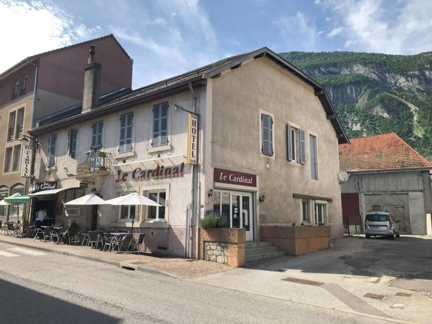 Bureaux 15 pièces 330 m²
