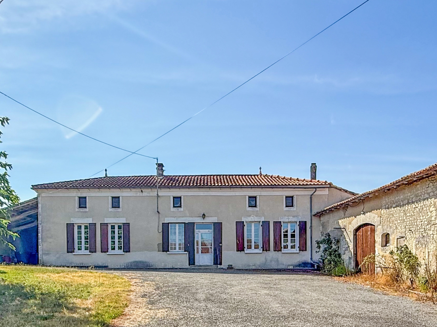 Maison à vendre - 4 pièces - 106m2 - Mortiers (17500)