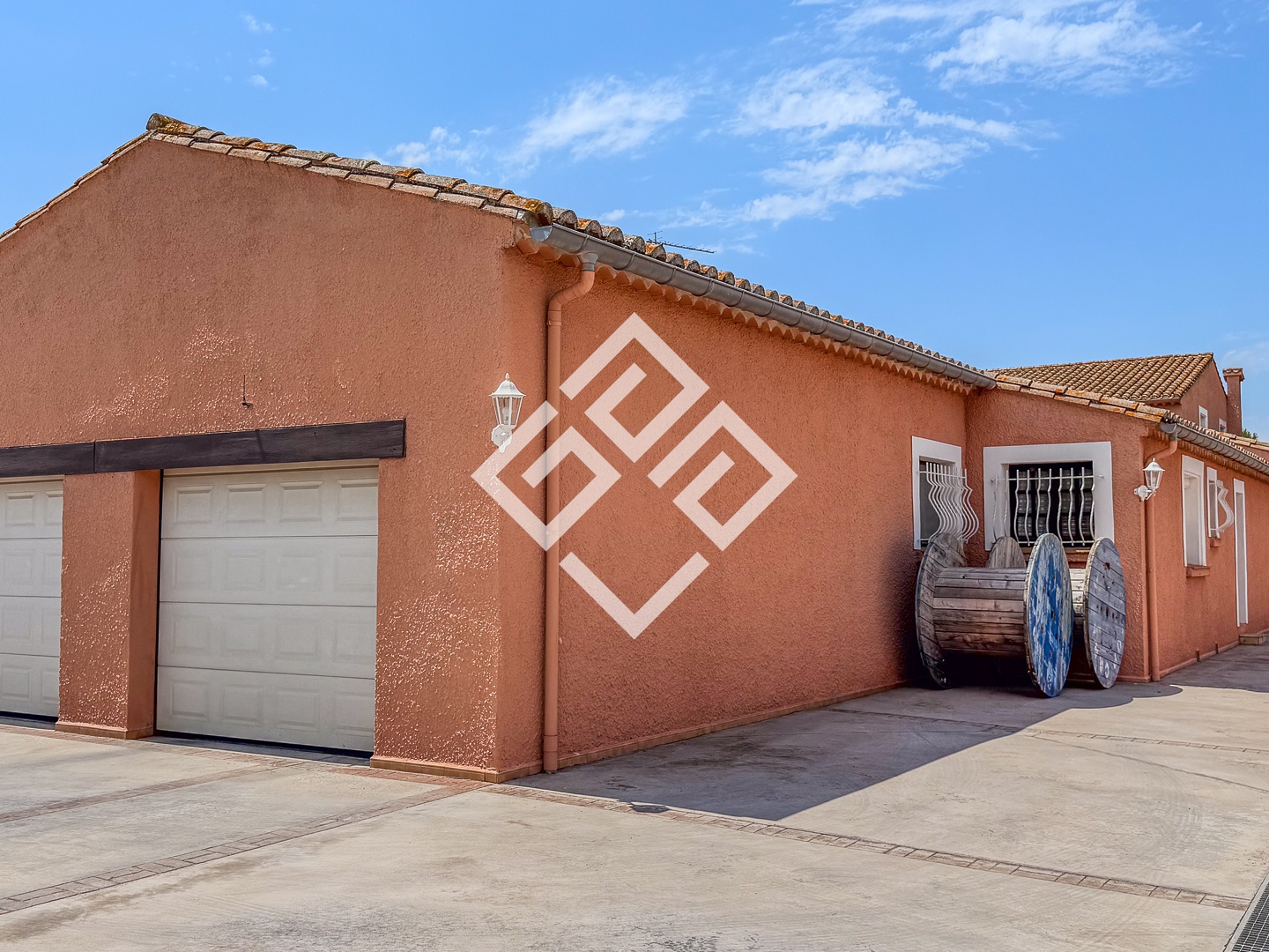 Propriété familiale exclusive avec deux habitations