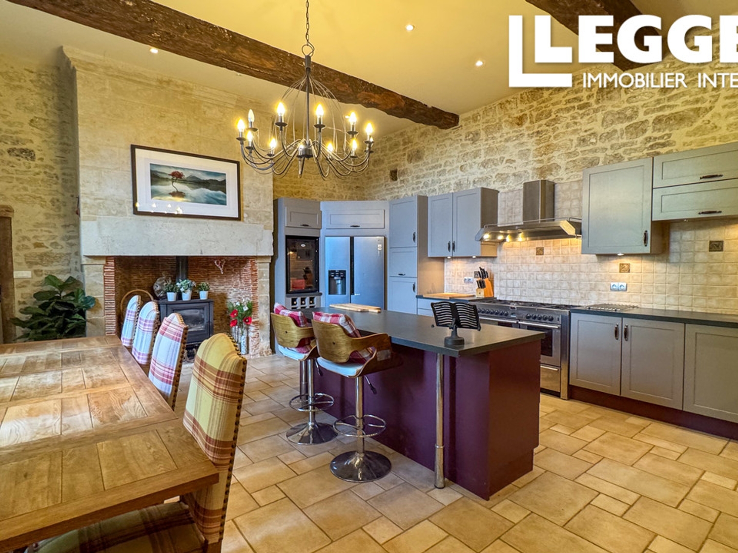 Maison à vendre - 15 pièces - 495m2 - Saint-Hilaire-Des... (85240)