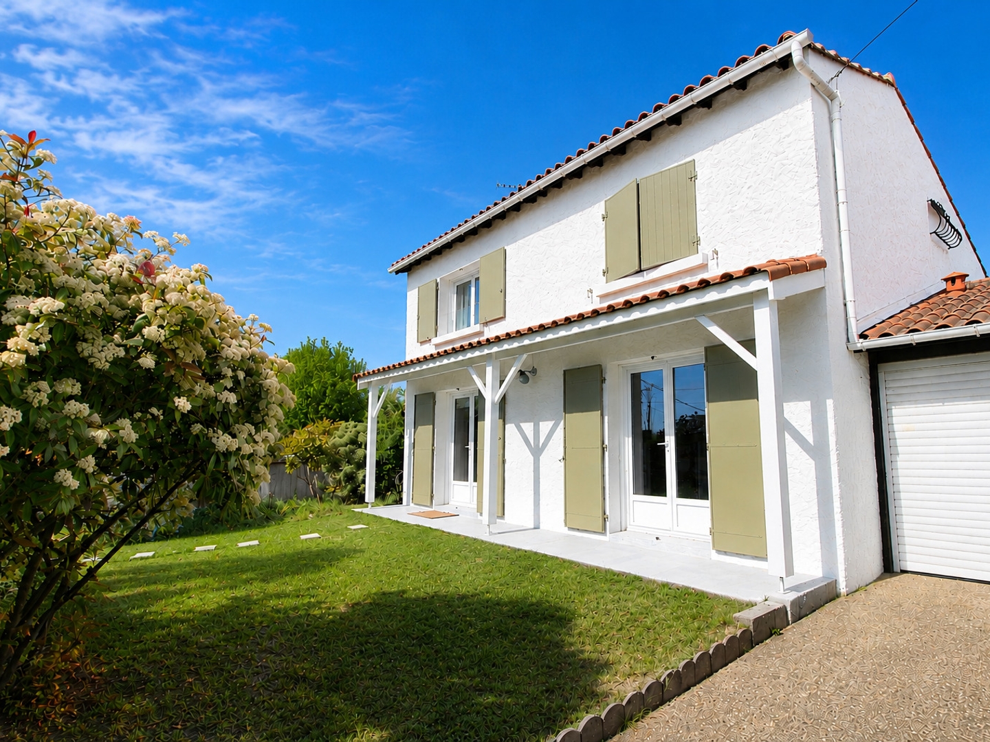 MAISON RÉNOVÉE A 200 M DU PARC DE VAUX