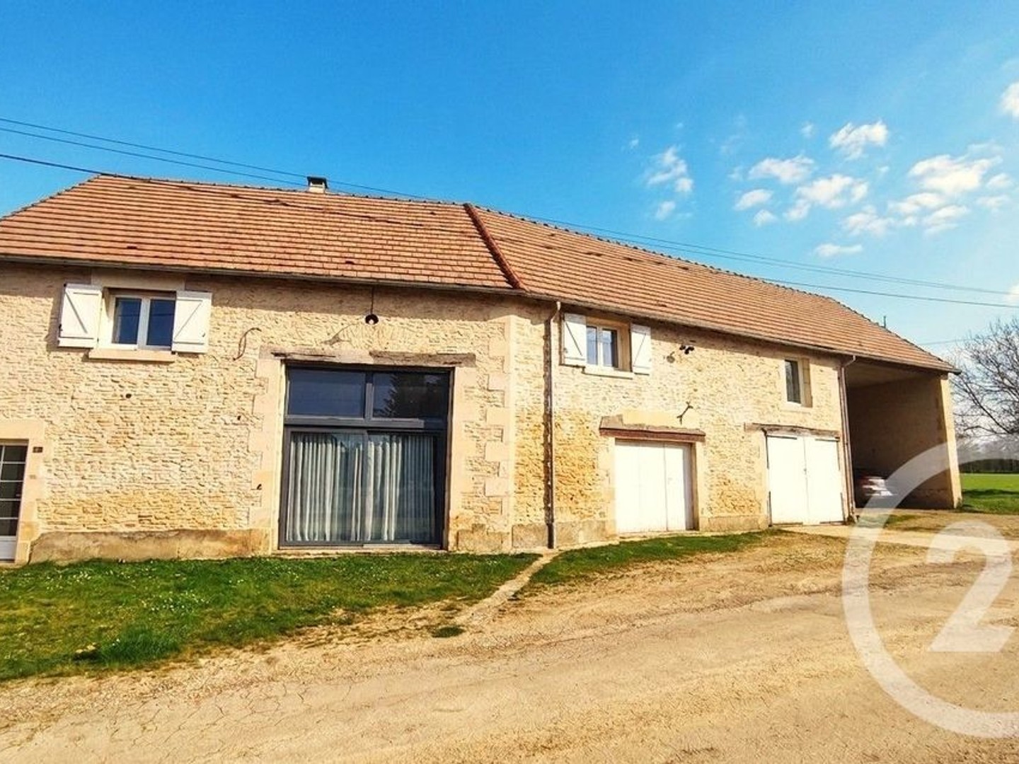 Maison 8 pièces 260 m²