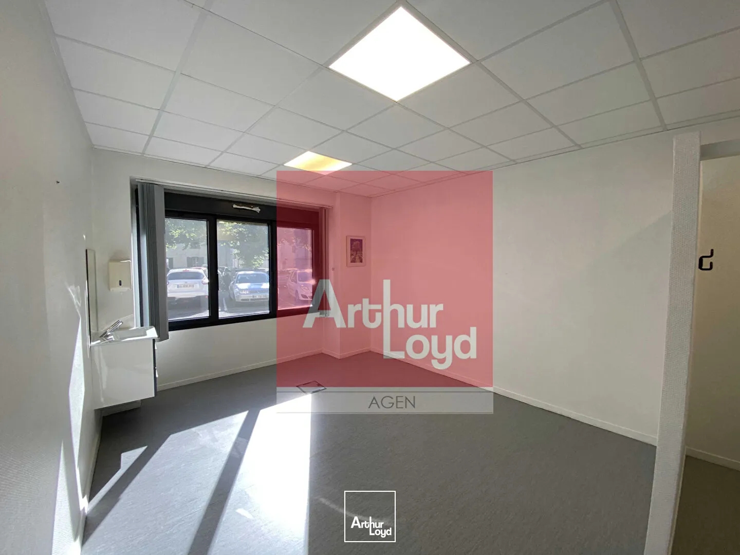 Immeuble à vendre - 330m2 - Sainte-Livrade (31530)