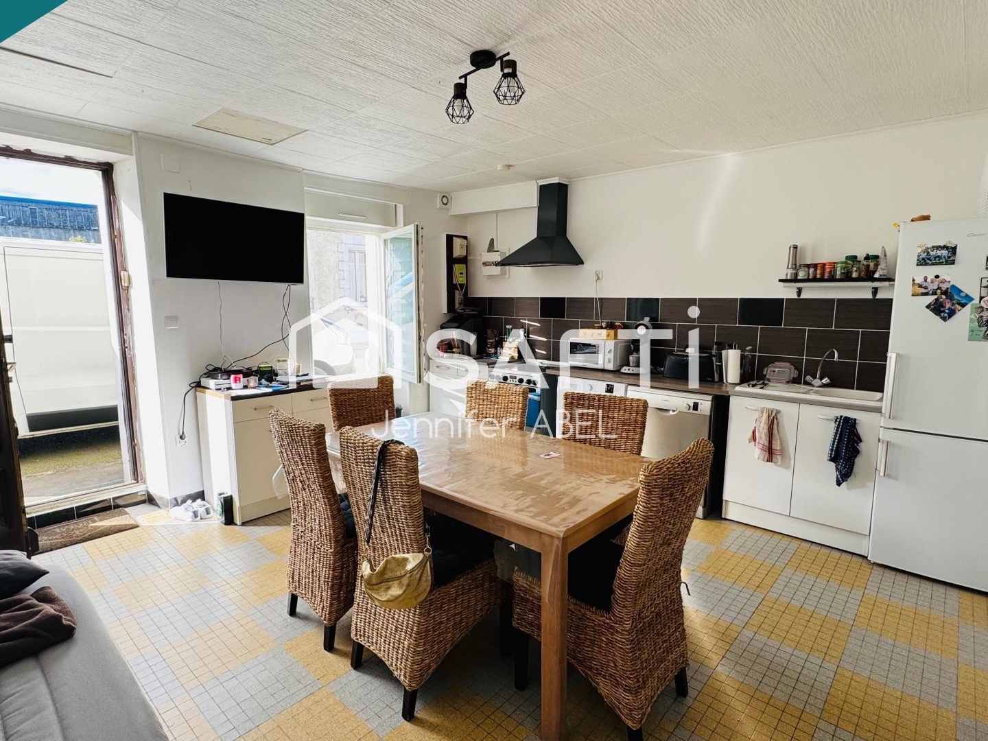 Appartement à vendre - 5 pièces - 250m2 - Courlay (79440)