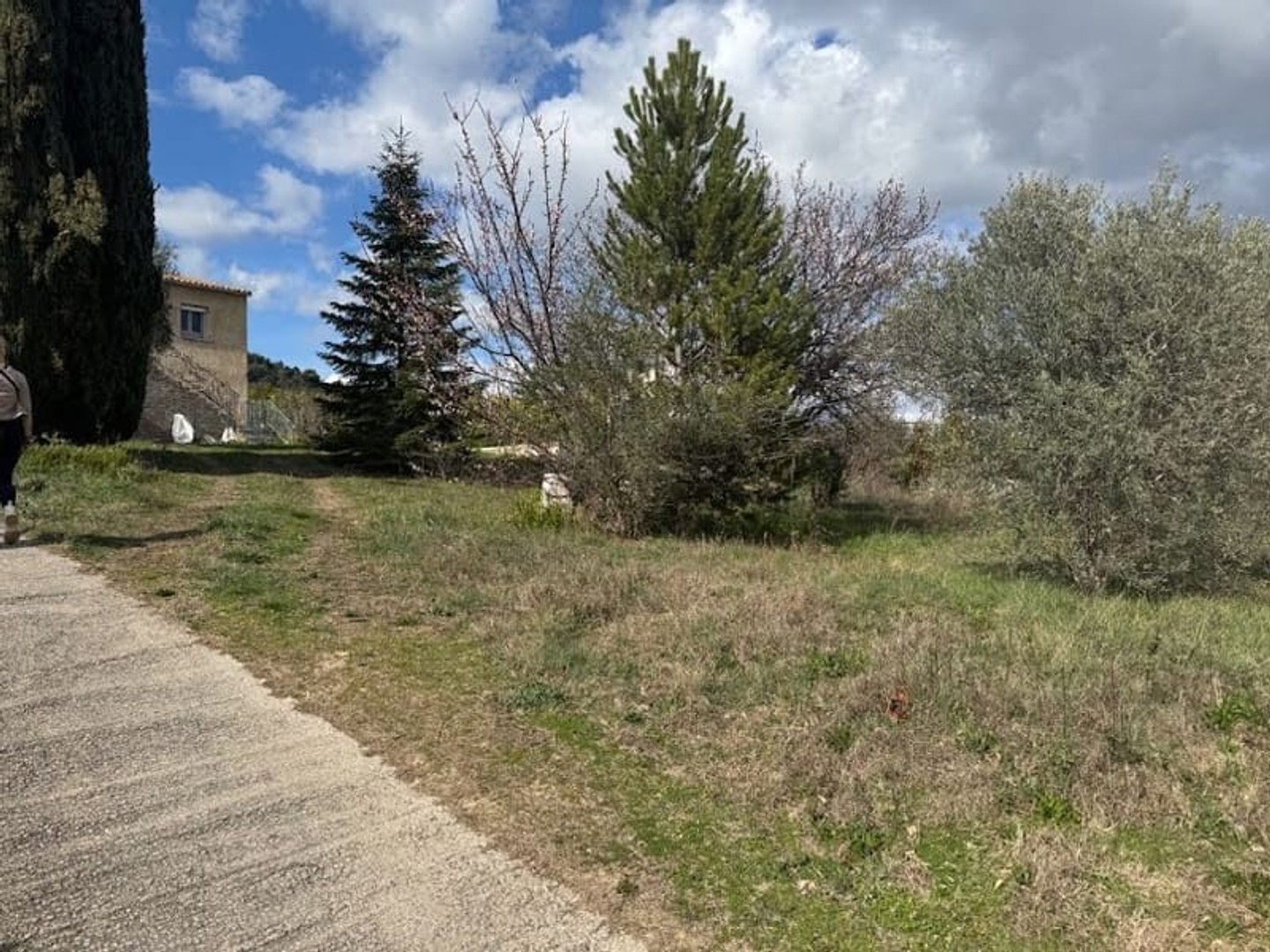 Terrain à vendre - 1232m2 - Villeneuve (04180)