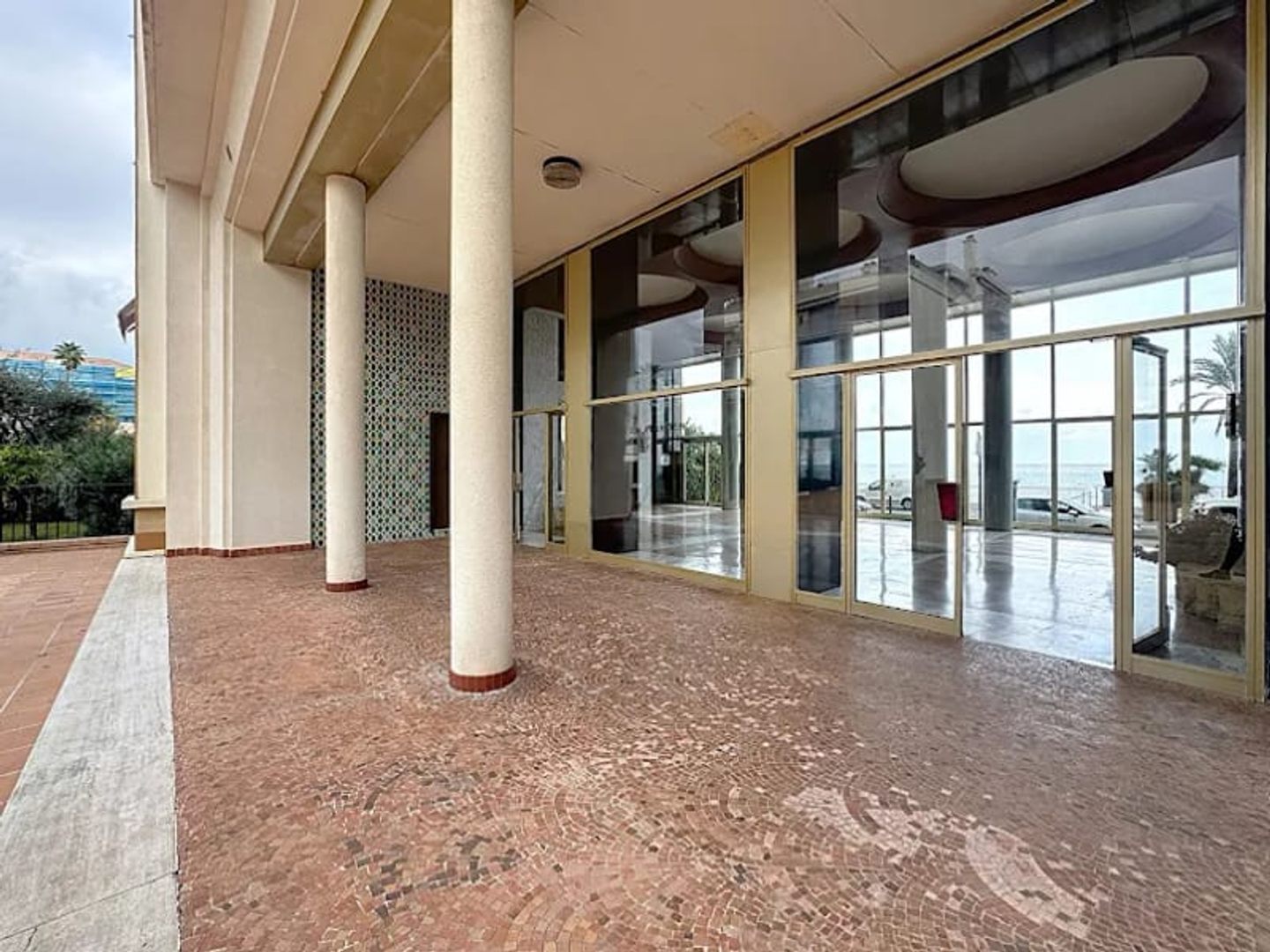 Appartement à vendre - 1 pièce - 26m2 - Roquebrune-Cap-Ma... (06190)
