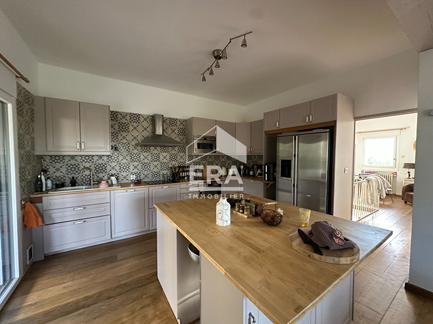 Maison à vendre - 6 pièces - 182m2 - Château-Arnoux-Sa... (04160)
