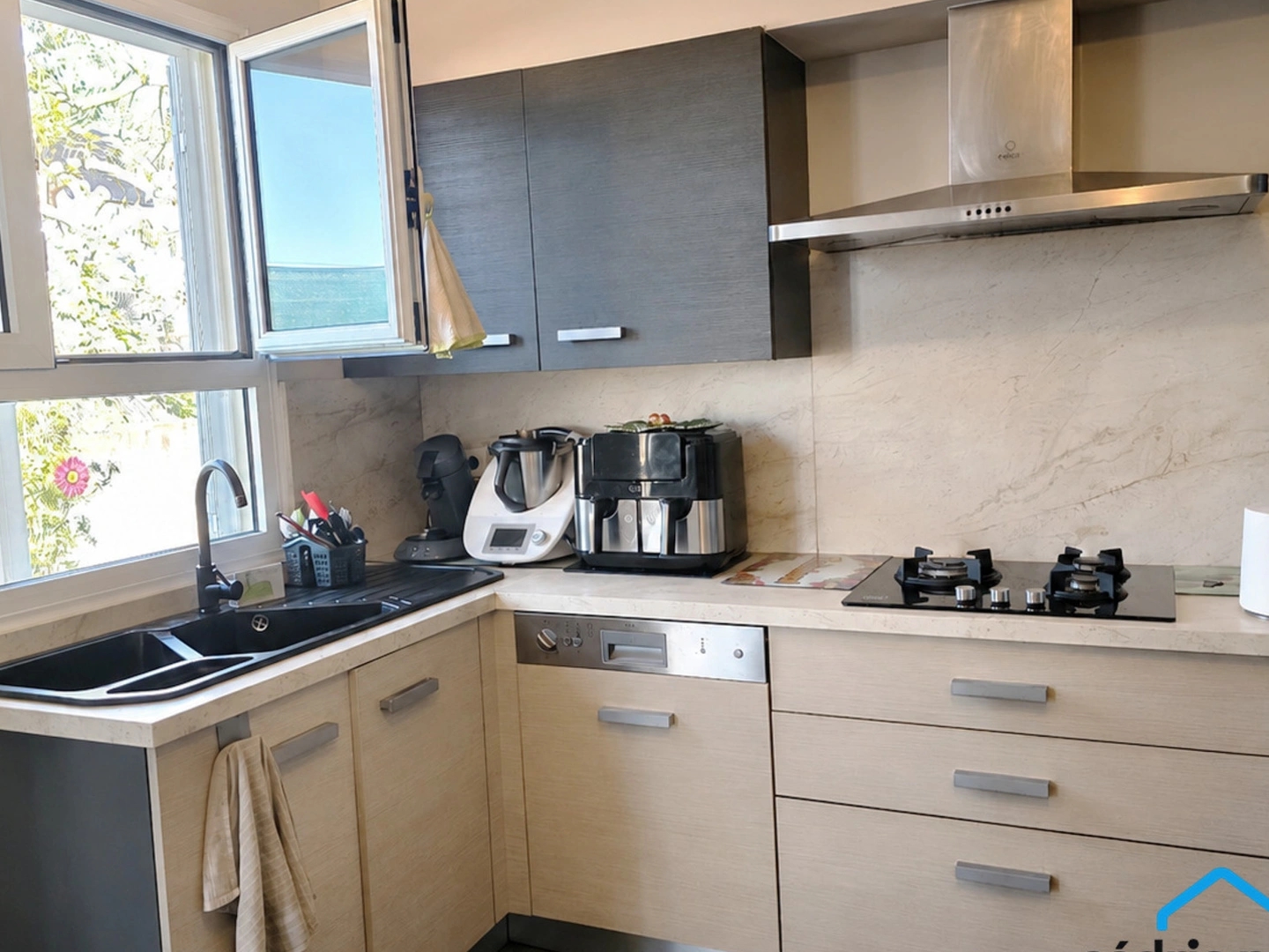 Maison à vendre - 4 pièces - 144m2 - Saint-Louis (97421)