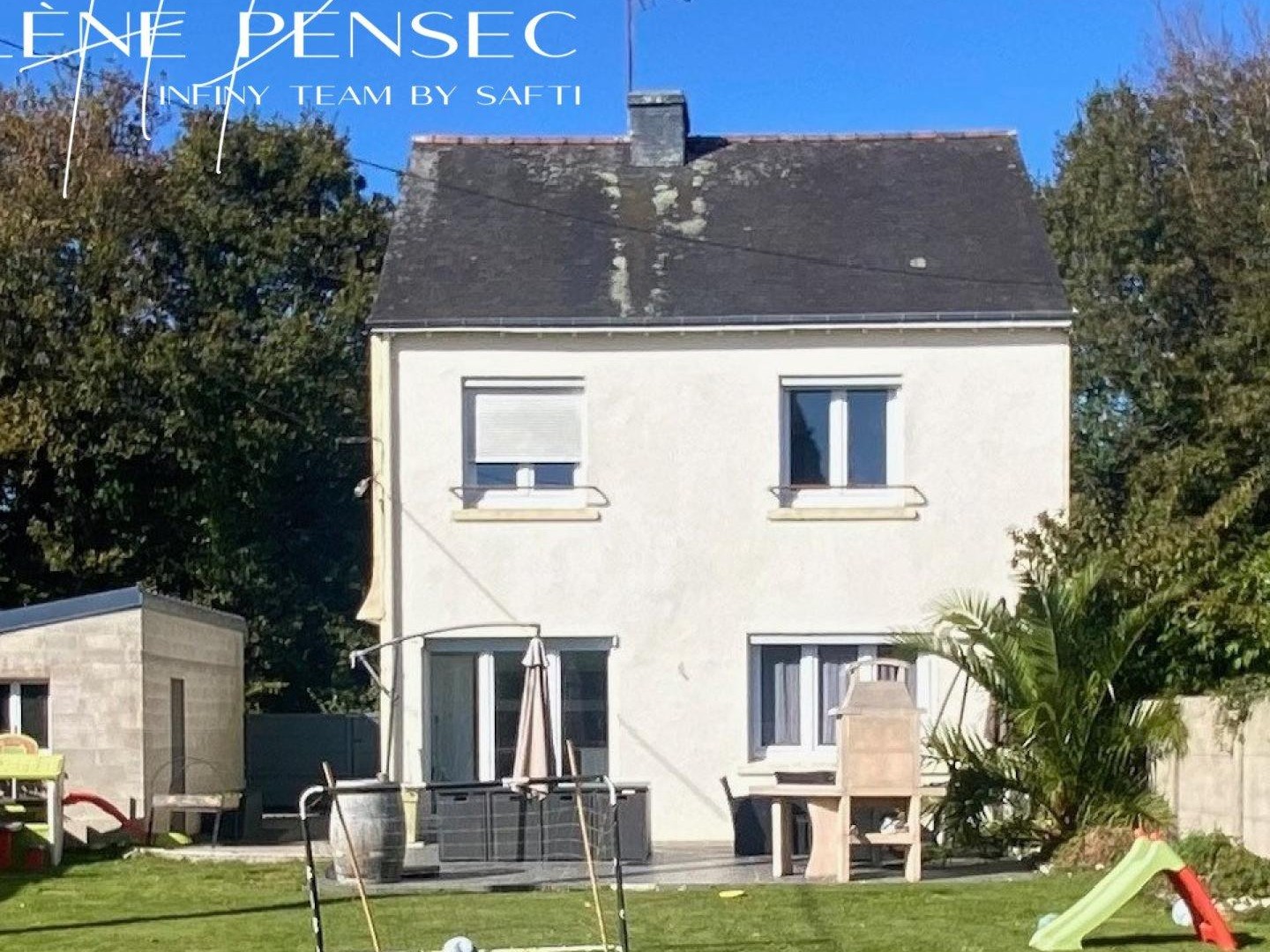 Maison rénovée, 3 chambres, avec jardin clos de 796 m².