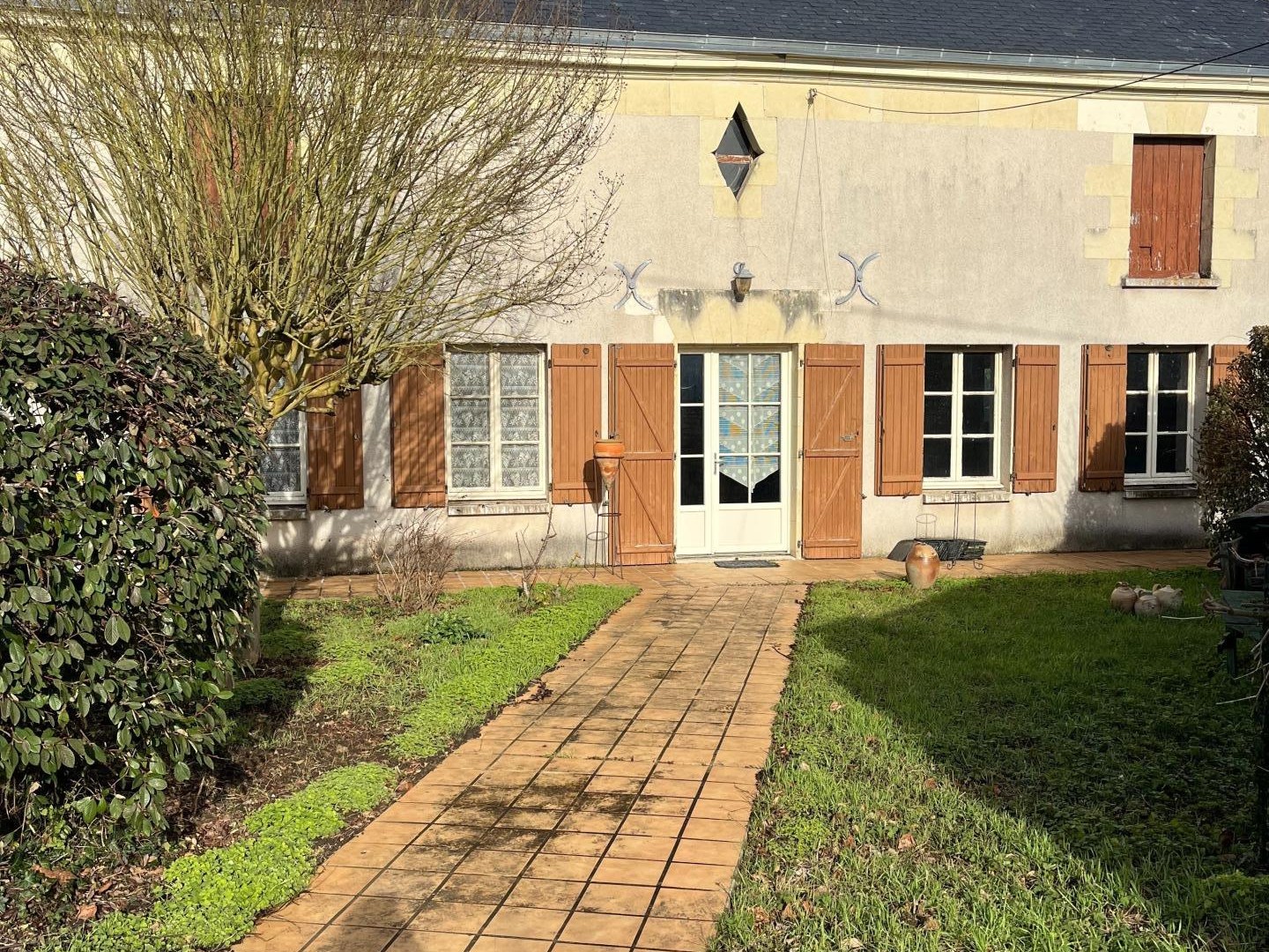 Maison à rénover entièrement.
