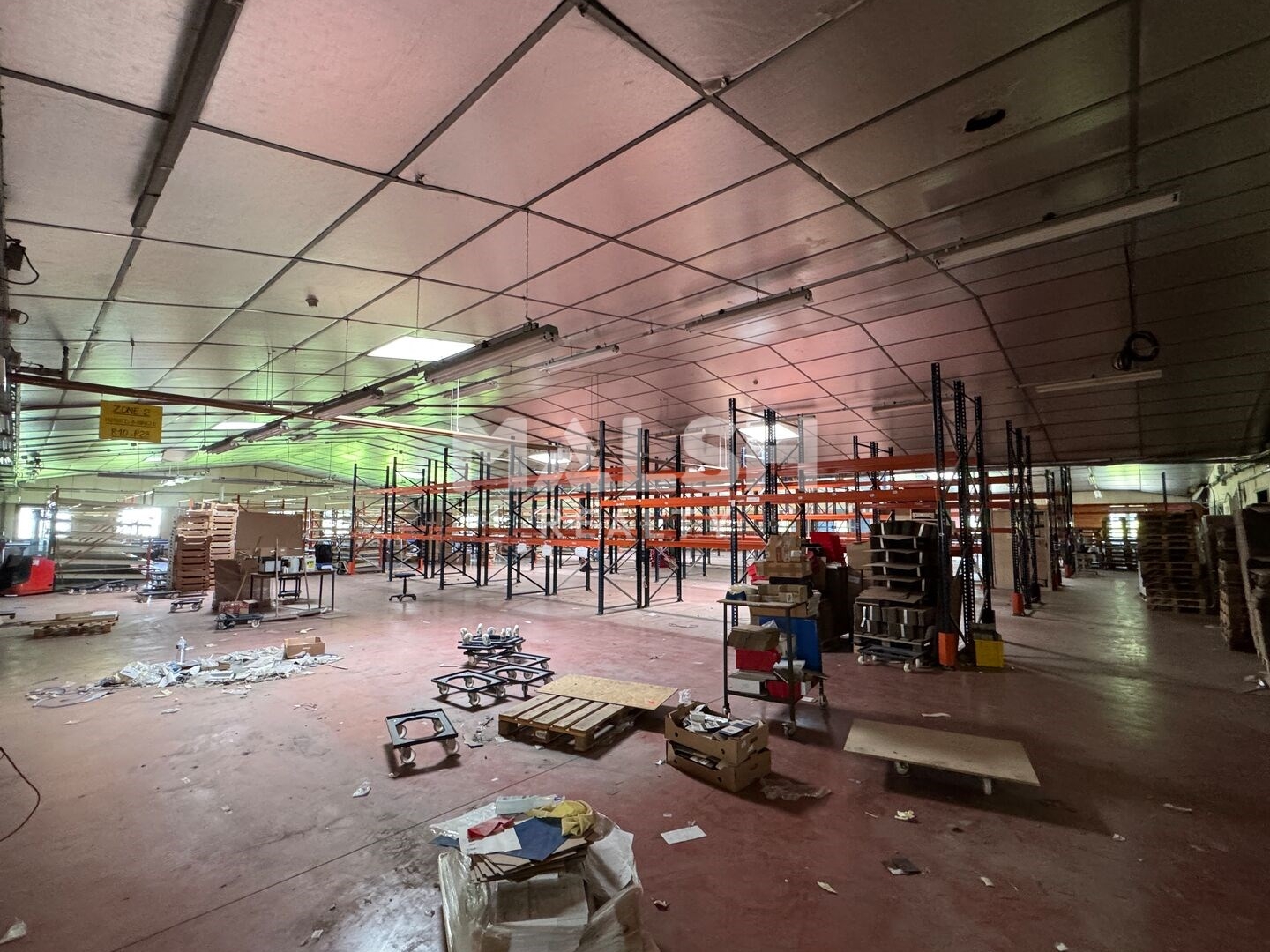 Local d'activité 573 m²
