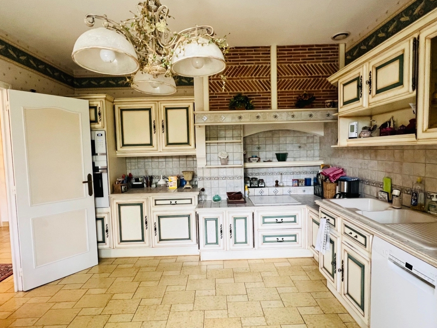 Maison à vendre - 6 pièces - 153m2 - Châtellerault (86100)
