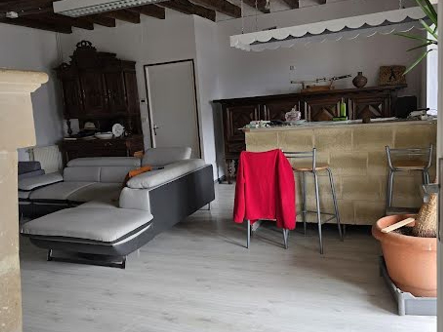 Maison 8 pièces 202 m²