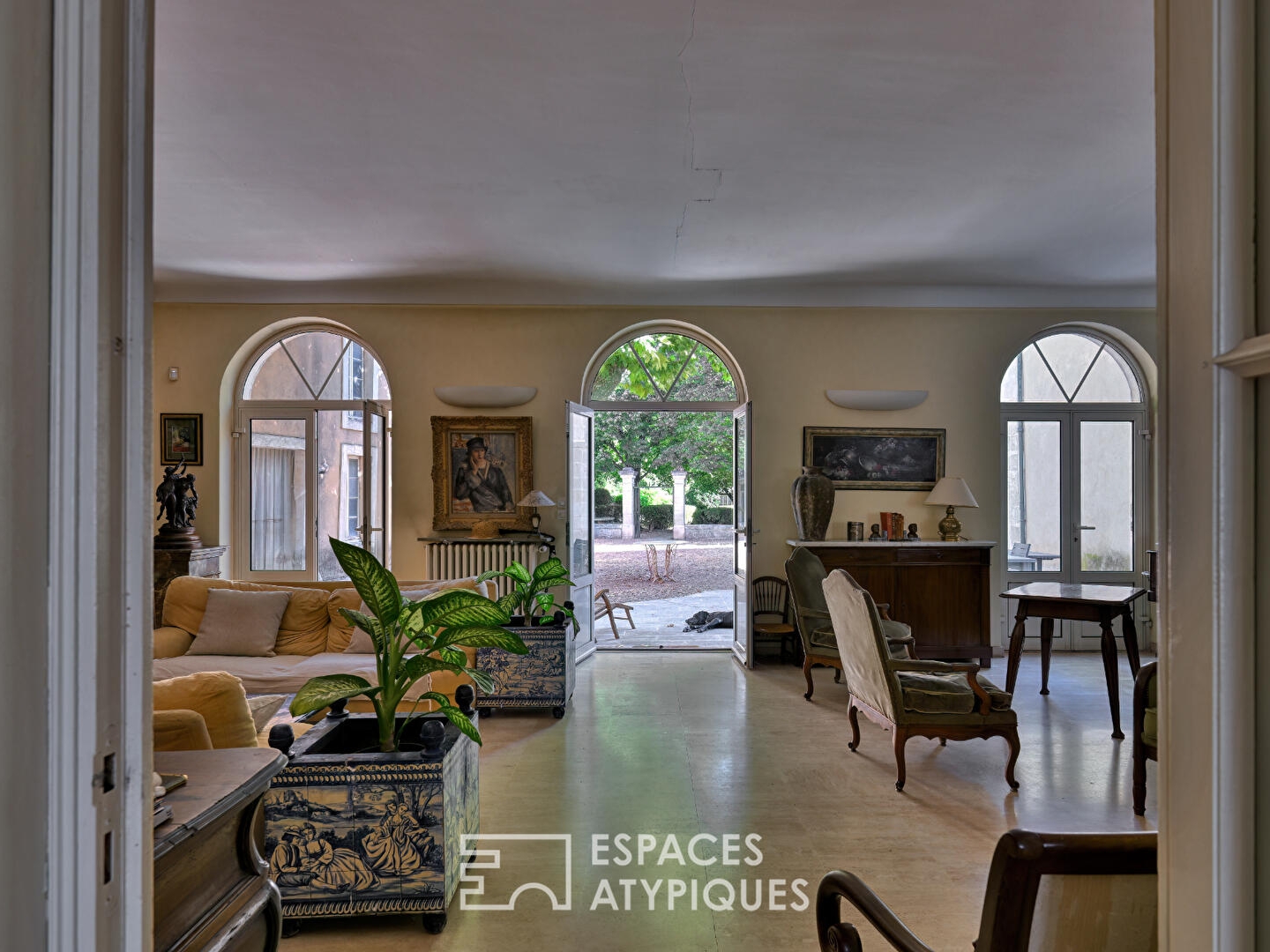 Maison à vendre - 13 pièces - 487m2 - Manduel (30129)