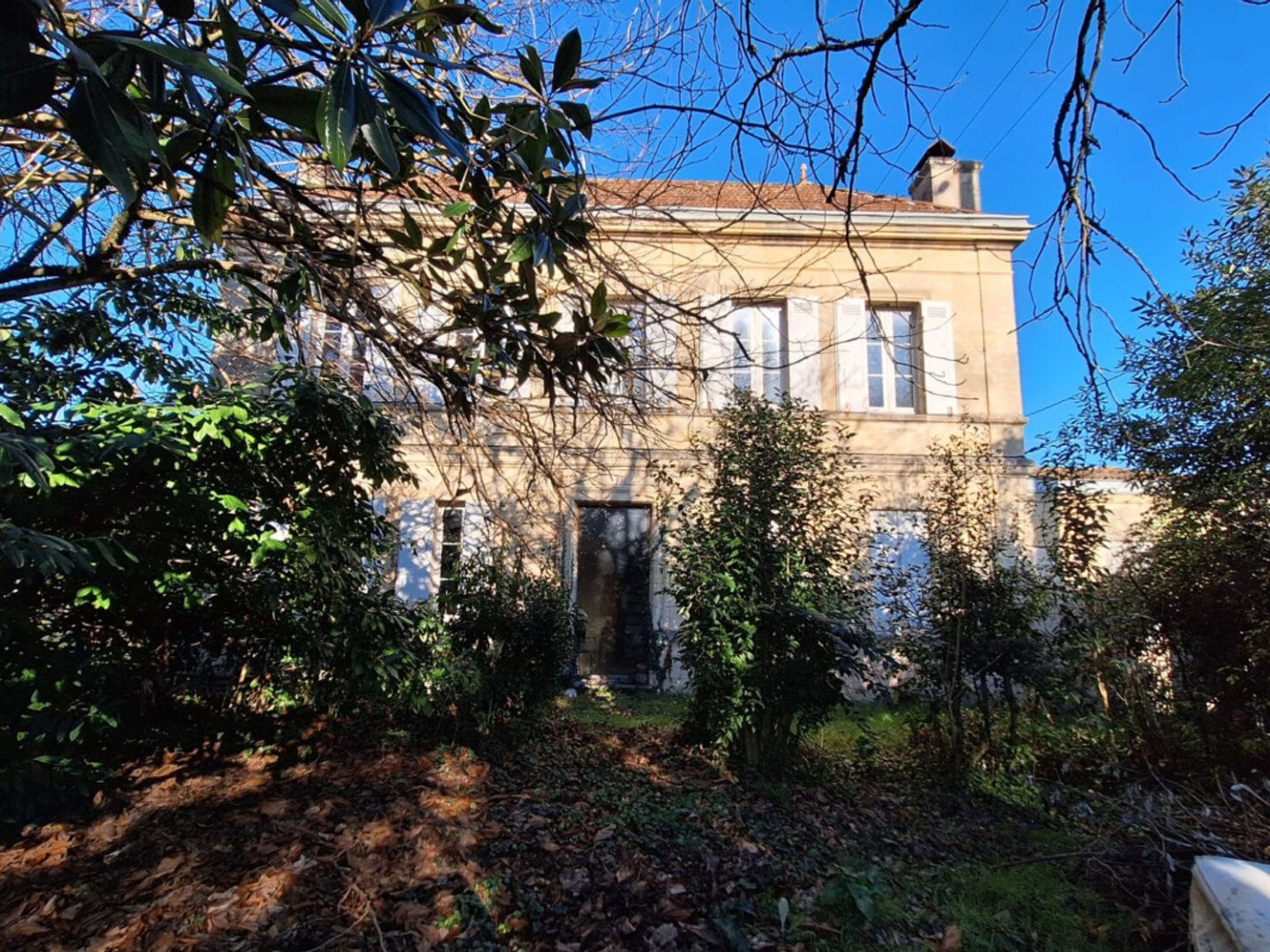 Maison pierre avec garage et piscine proche Saint-Loubes Ce