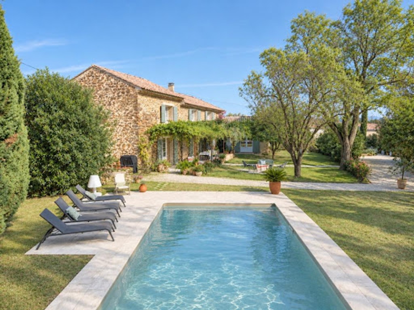 Mas provençal 6 pièces 188 m²