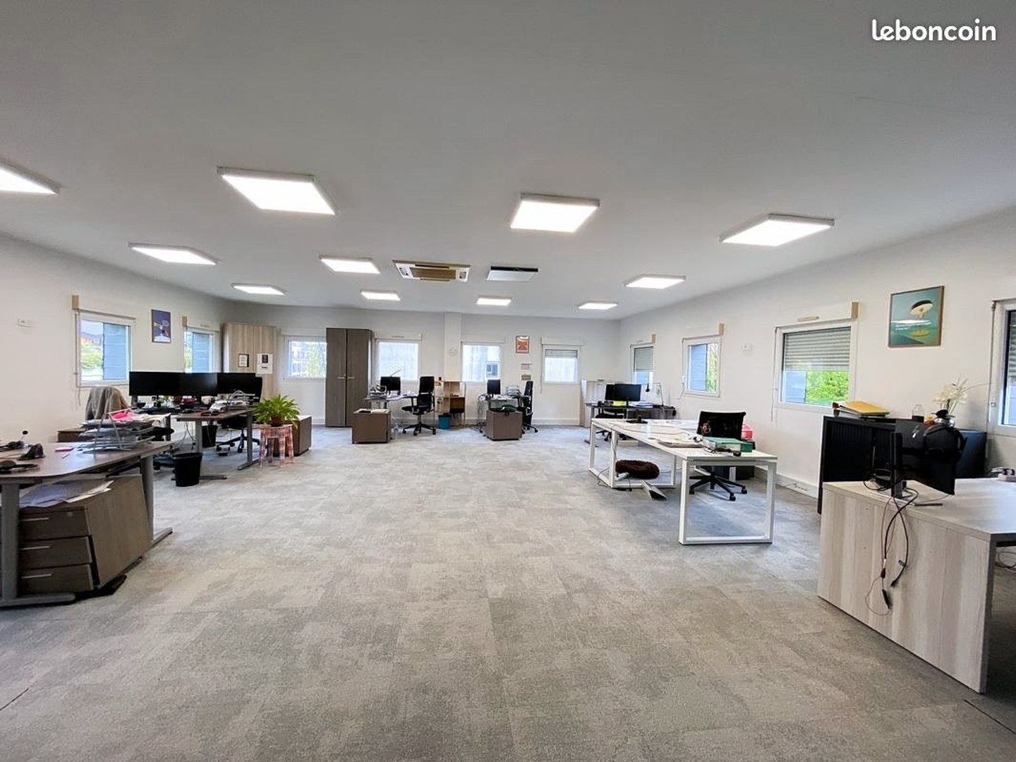 Local professionnel 400 m²
