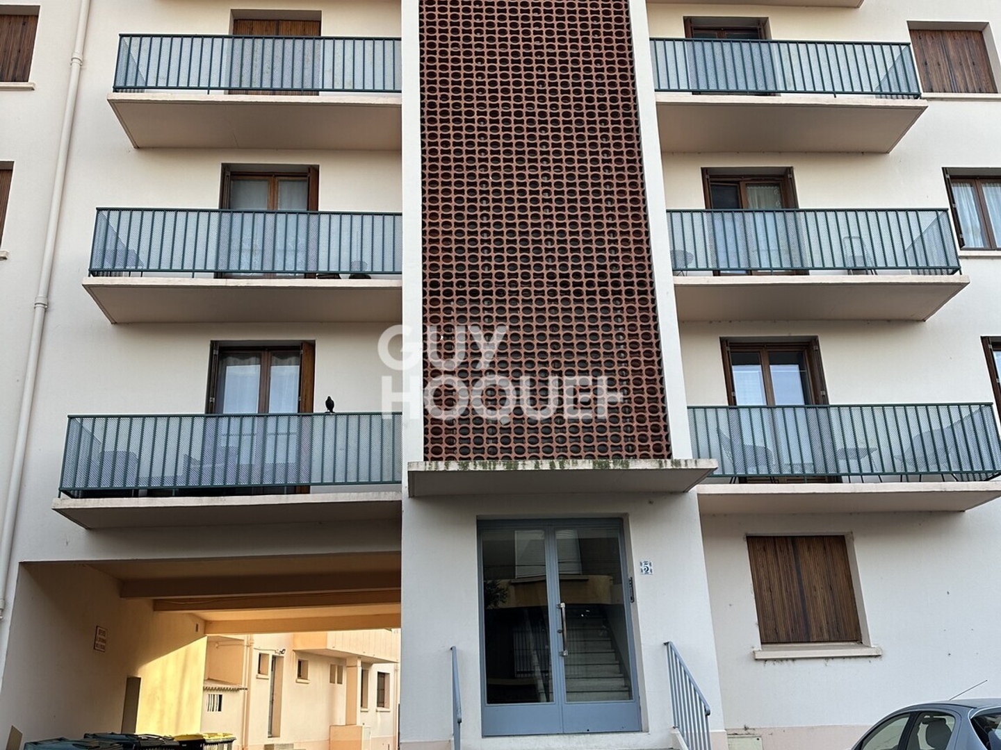 CARCASSONNE quartier du Palais appartement T4, cellier et place de parking