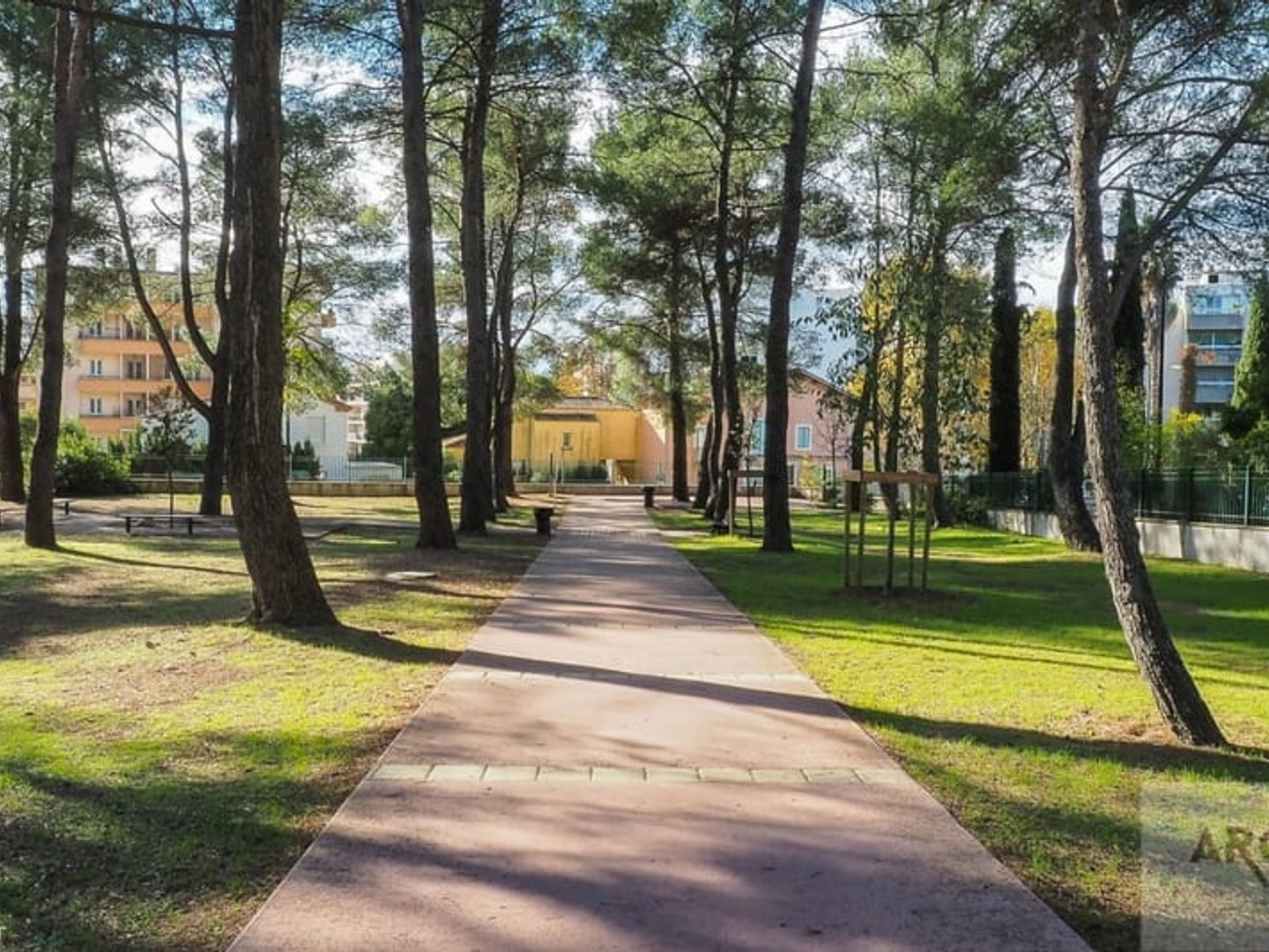 MONTPELLIER AIGUELONGUE - SUPERBE VILLA DE PLAIN PIED AVEC JARDIN ET ESPACE PISCINE