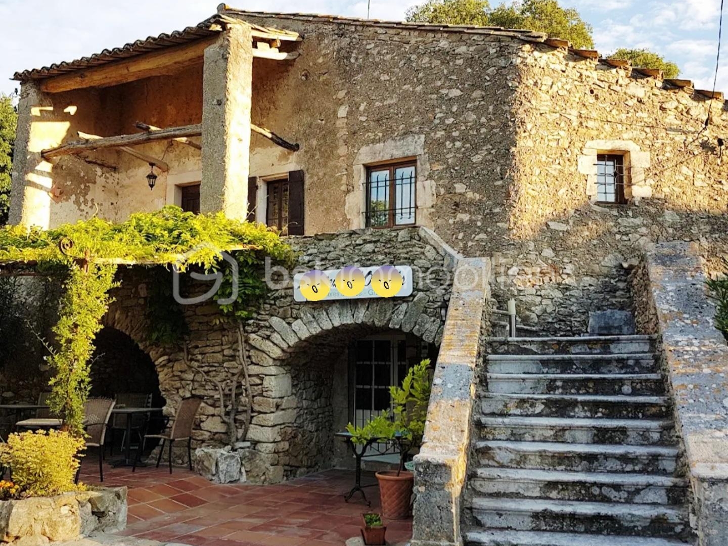 Maison à vendre - 15 pièces - 278m2 - Goudargues (30630)
