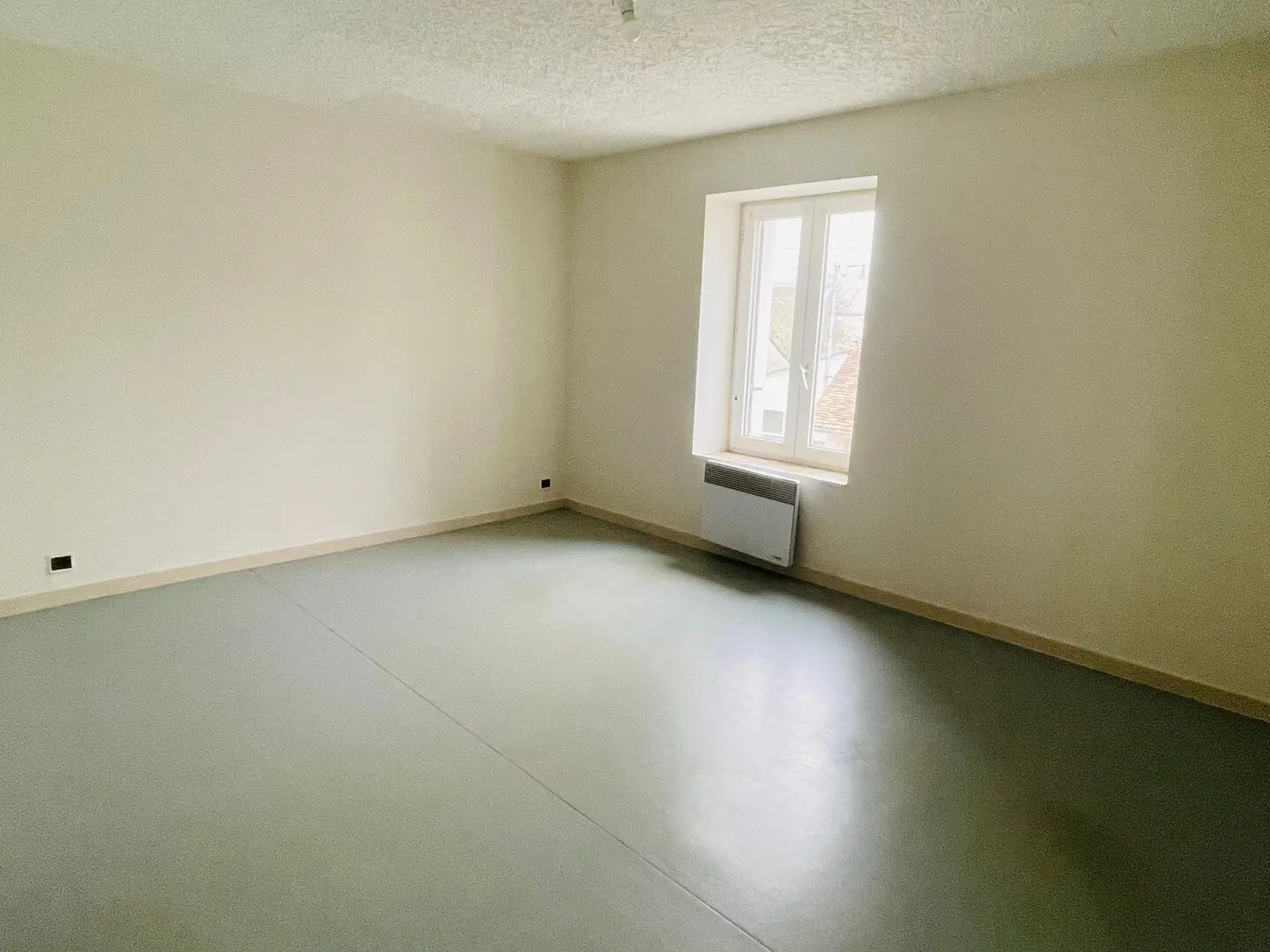 Immeuble à vendre - 120m2 - Déols (36130)