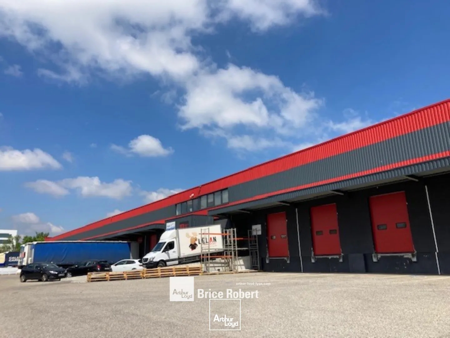 Entrepôt à vendre à Saint-Quentin-Fallavier avec 7 quais de déchargement