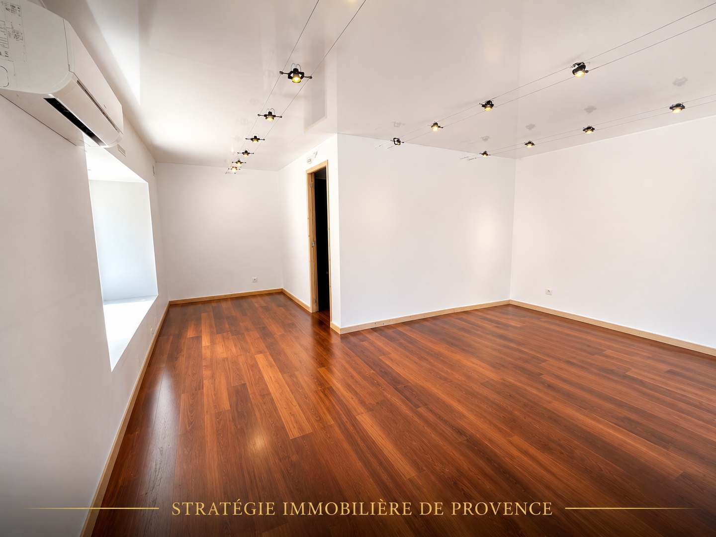 Immeuble à vendre - 3 pièces - Lambesc (13410)